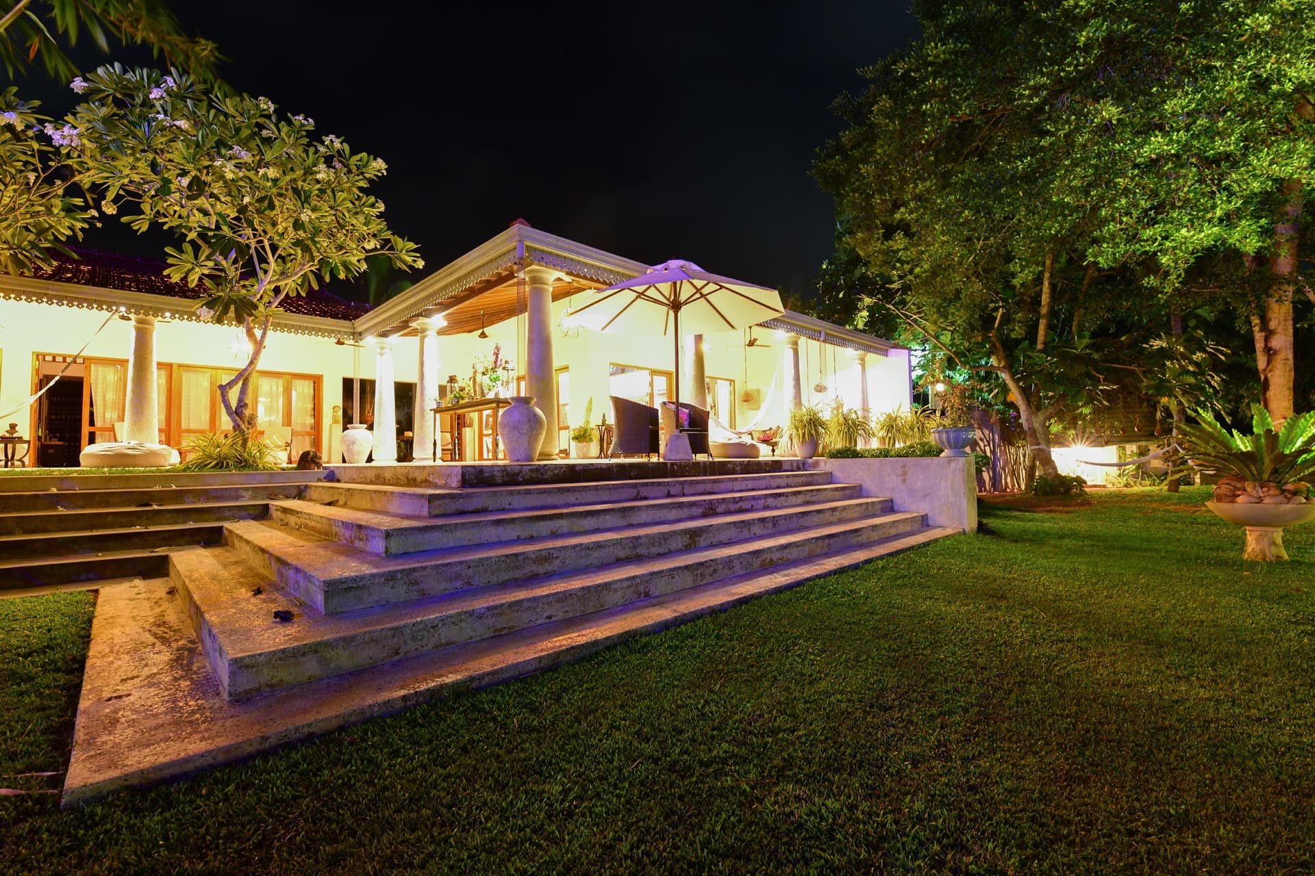 Best rooms in hikkaduwa, Sri Lanka. spacious Princes Suite at Tropical House Jungleside VIlla - Suite Exterior