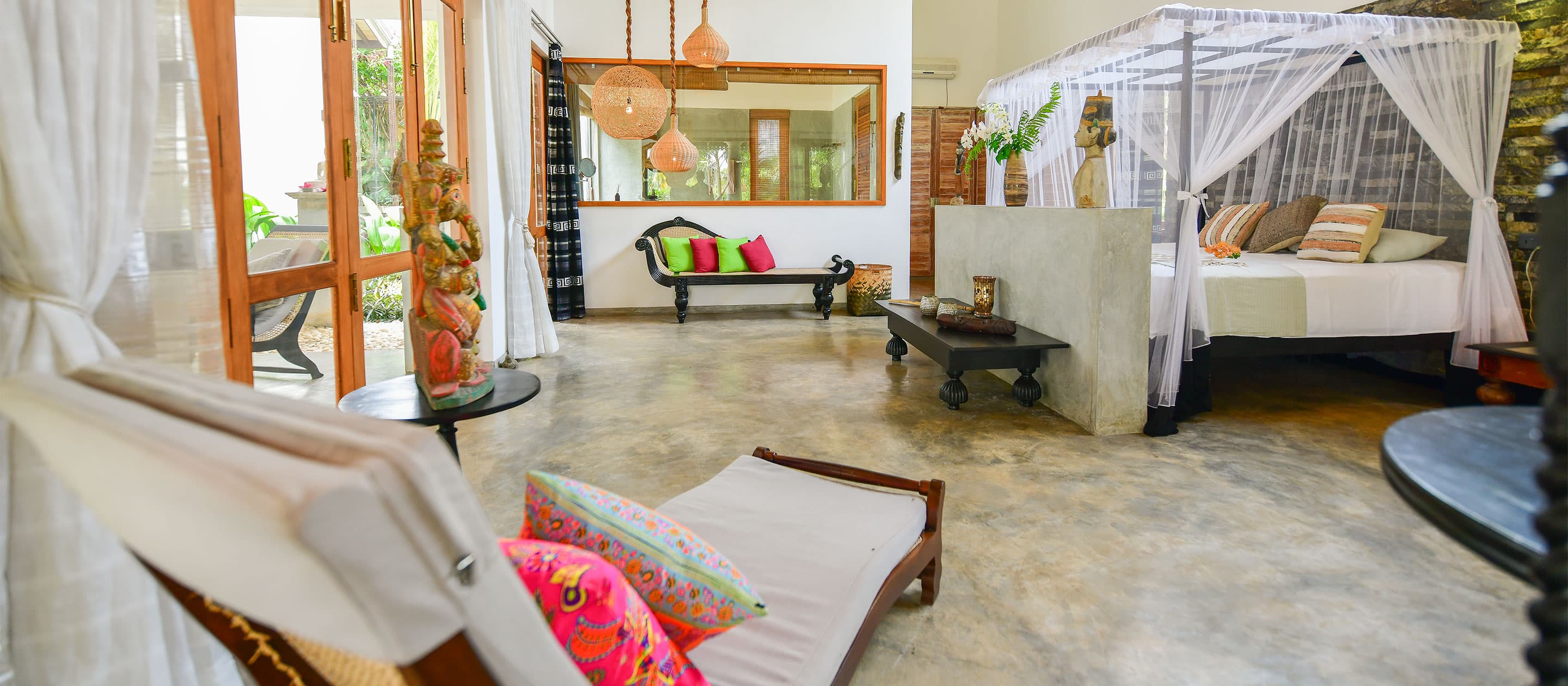 Best rooms in hikkaduwa, Sri Lanka. spacious Princes Suite at Tropical House Jungleside VIlla